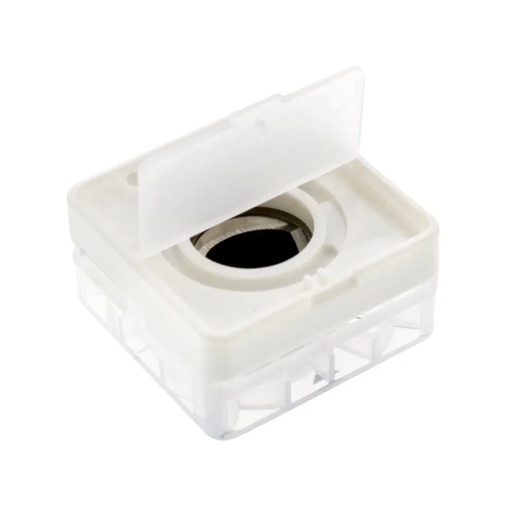 sun-star-tsumekake-hole-punch-open-bottom.webp