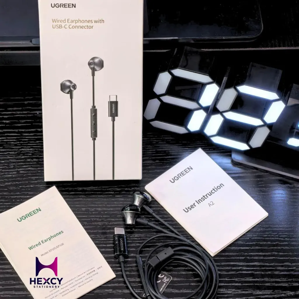 [35756] UGREEN USB-C Semi-Ear Wired Earphones (Black)