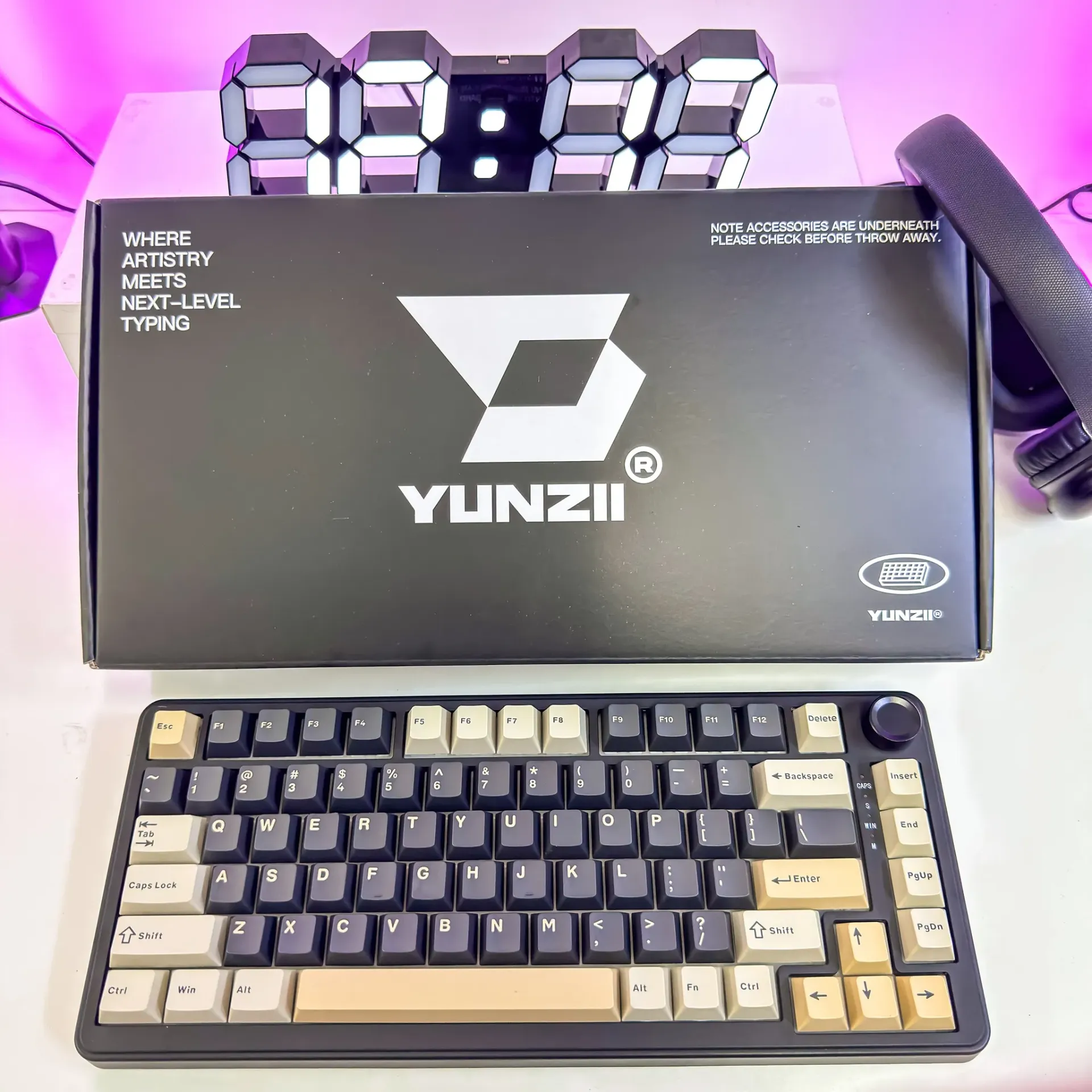 [B75]  YUNZII B75 Wired Mechanical Keyboard with Hot Swap Gasket RGB Backlight Heavy Duty English Sequence PBT Key Cap Cherry Profile for Win/Mac 
