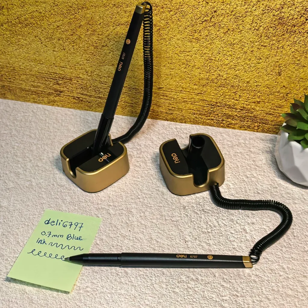 Deli Desk Pen Stand 6797 Gel Ink Pen 0.7mm