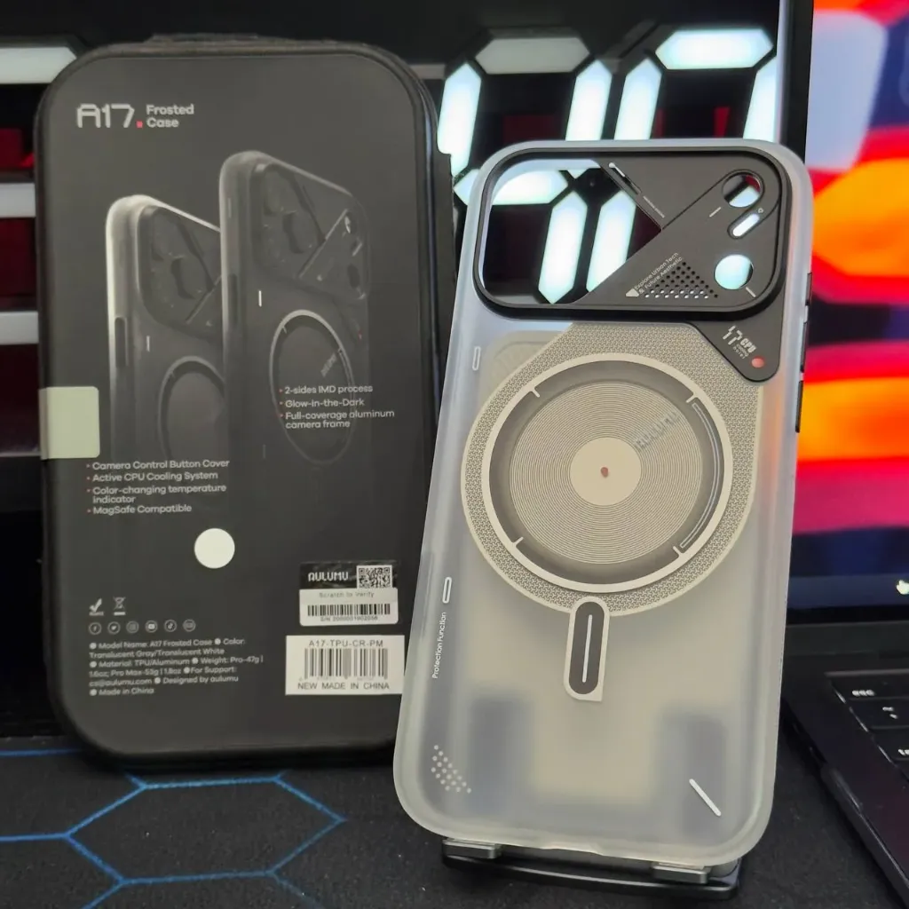 [A17-TPU-CR-PM] Aulumu A17 iPhone 17 Pro Max Case, MagSafe Compatible, Equipped with CoolHyper Cooling System, Camera Control Buttons, Supports Rapid Charging, Built-in Magnet, Shockproof, Durable, Luminescent Line (White)