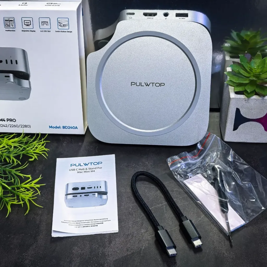 [PULWTOP] PULWTOP,9 in 1 USB C Hub for Mac Mini M4/ M4 Pro 2024 Docking Station up to 4TB Capacity Extension Accessories with M.2 SSD Slot, 1 x HDMI 4K 60Hz, 3 x USB-A 2.0, 1 x 3.5mm Audio, 1 x USB-C to Host