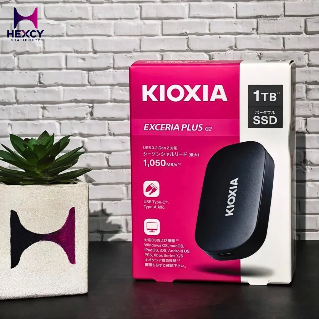 KIOXIA SSD External 1TB USB 3.2 Gen2 Maximum Read Speed 1,050 MB/s [Compatible with iPhone / PS5 / PS4 with Type-C Functionality] 3D Flash Memory Built in Japan Shock Resistant Aluminum Housing