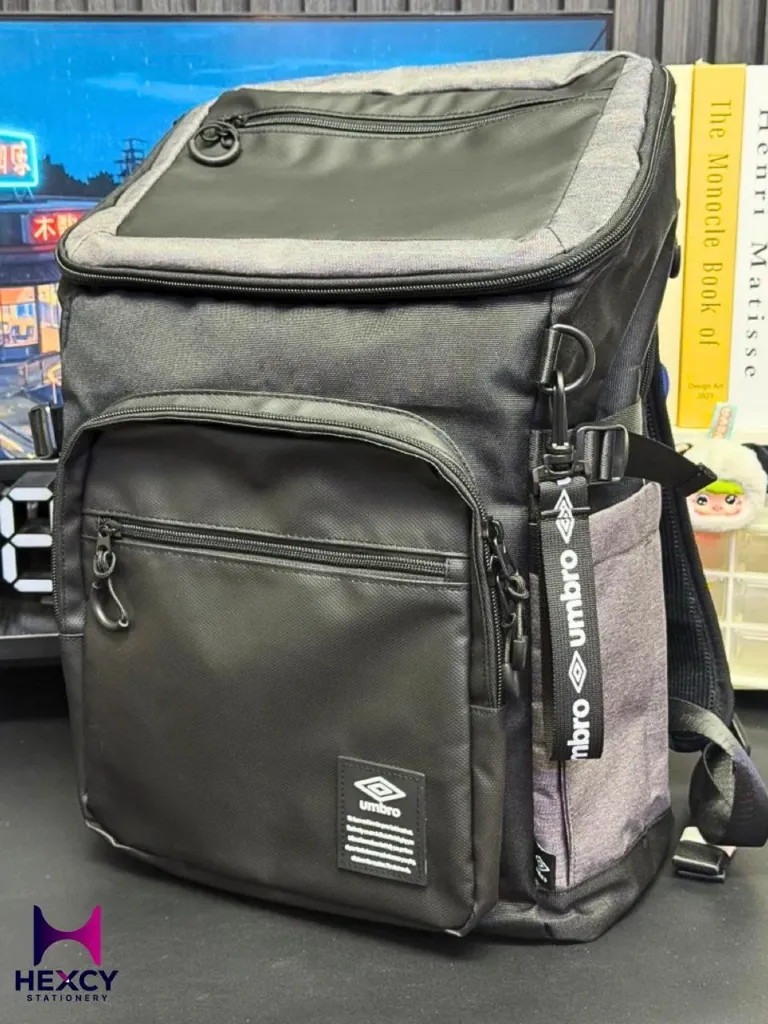 Umbro Rucksack, Daypack, Easy to Use, Storage, 7 Outer Pockets, 2 Interior