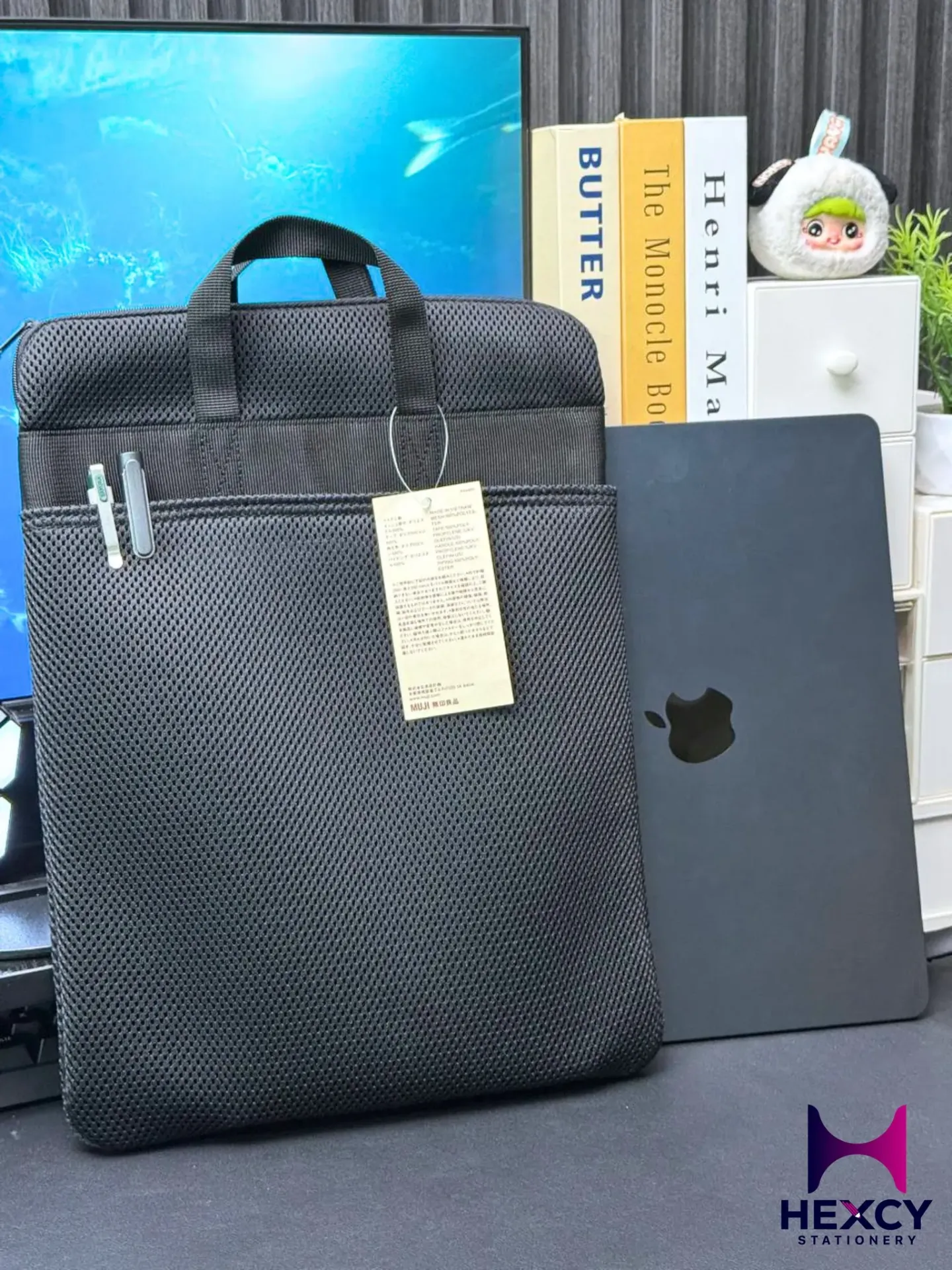 Muji Polyester vertical cushioned laptop case,Black, for 14-inch models