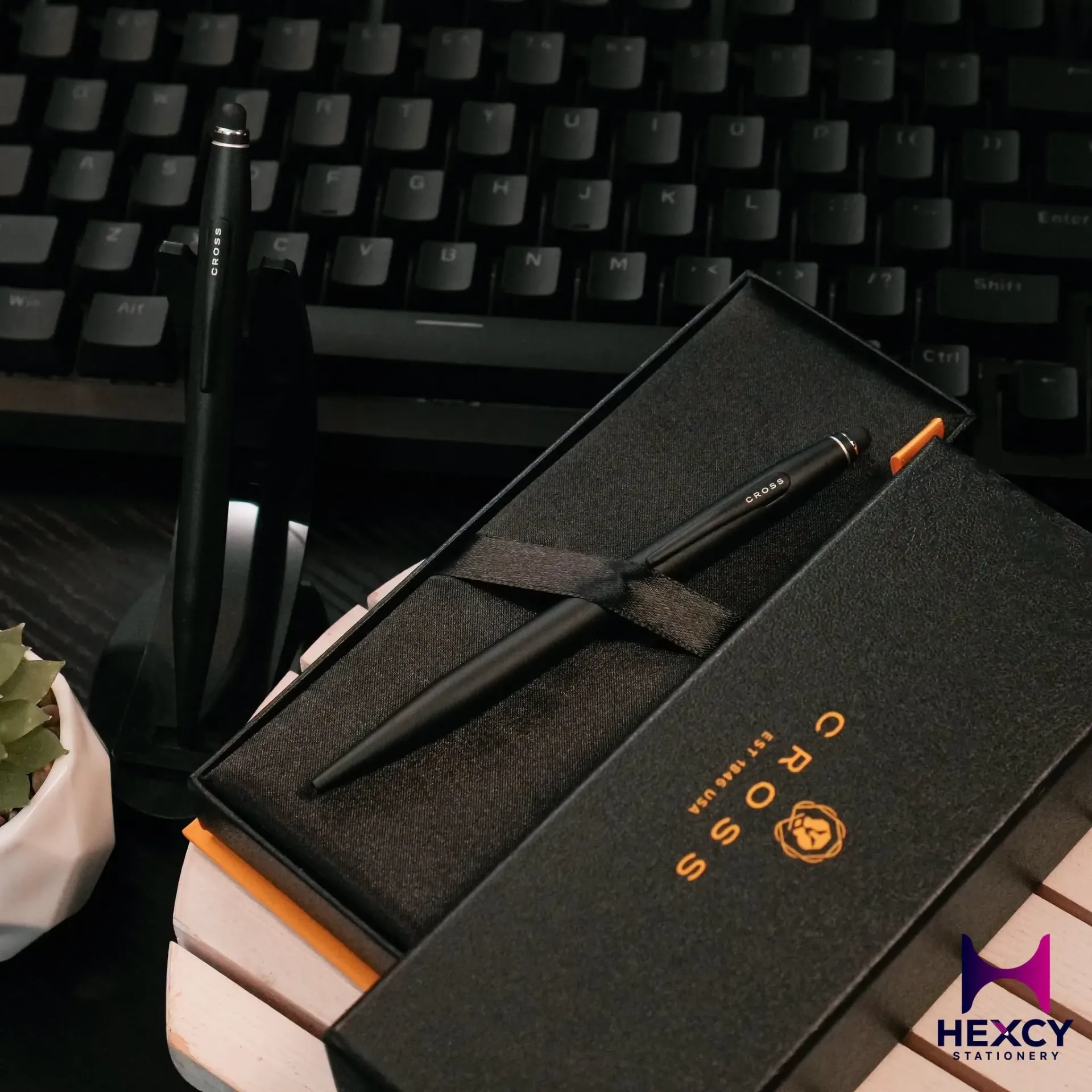 [AT0652-1 (X001DMTAZF)] CROSS AT0652-1 Cross Ballpoint Pen, Multi-Function Pen, Satin Black